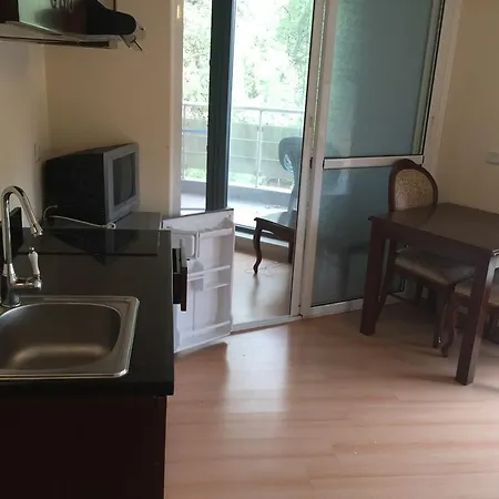 Mida Eh Apartment